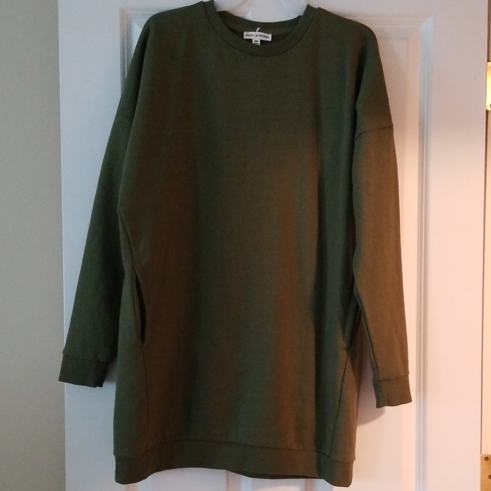New small medium olive green sweatshirt